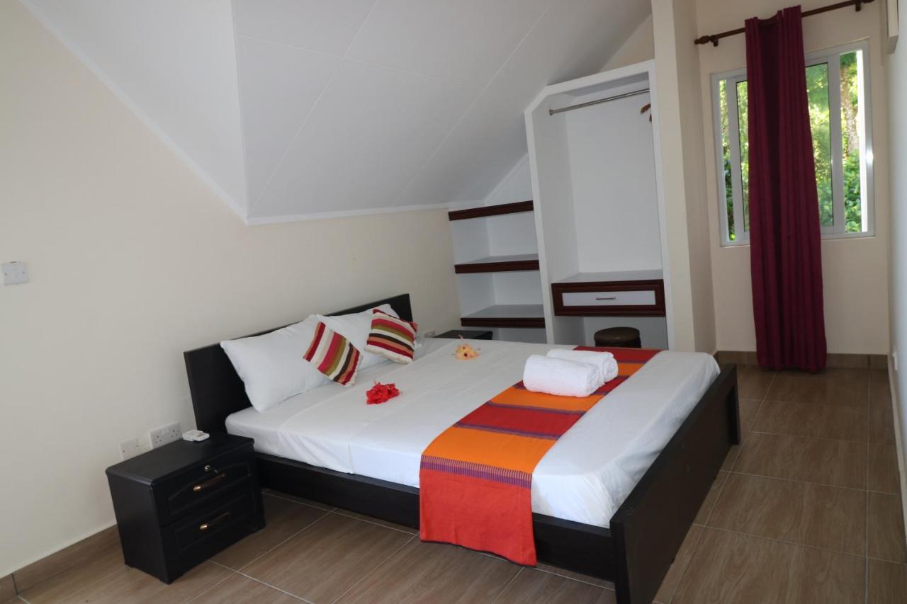Le Ronce Villa Anse Royale Exterior foto